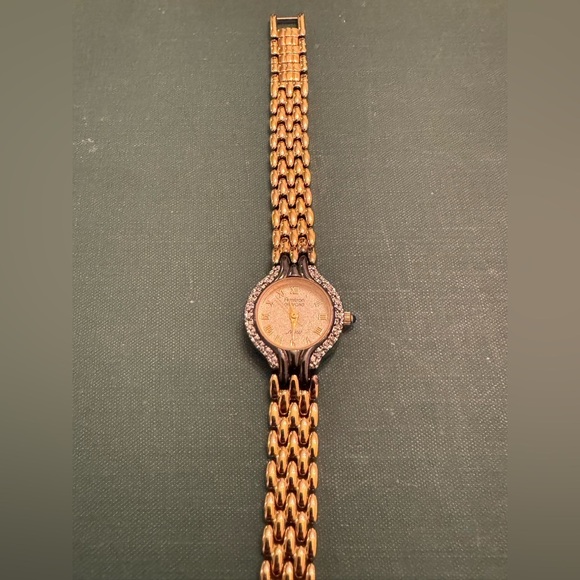 Vintage Two Tone Black & Gold Armitron Diamond Now Ladies Watch- Works! main image 4
